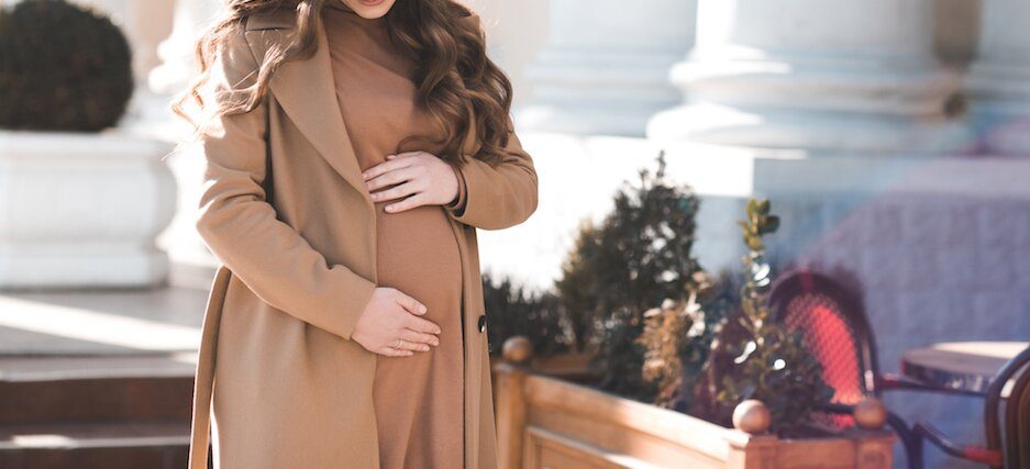 Winter Pregnancy Outfits Guide Truly Mama 2022